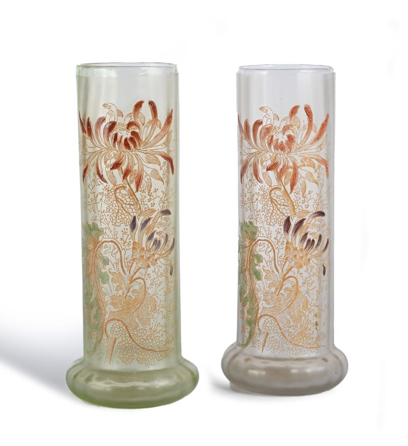 Coppia di vasi in vetro soffiato e smalti, Art Nouveau, modello Lamartine, manifattura Legras di ...