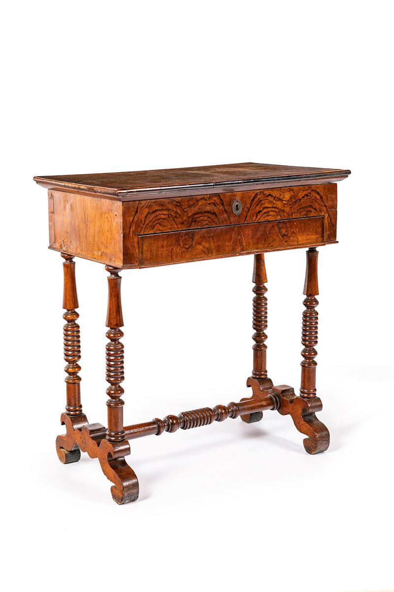 Toletta in legno patinato, fine del XIX secolo