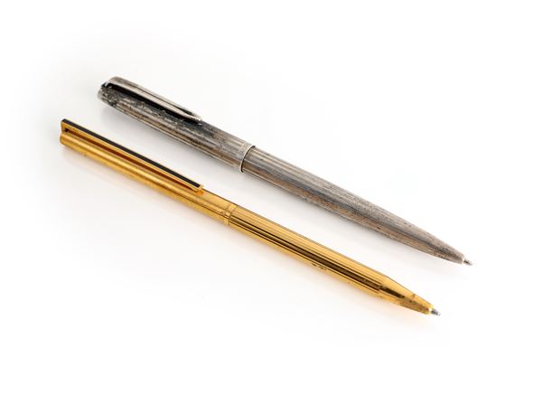 Aurora e Dupont - Due penne a sfera in argento 925/000 ed argento 925/000 placcato in oro giallo con smalto