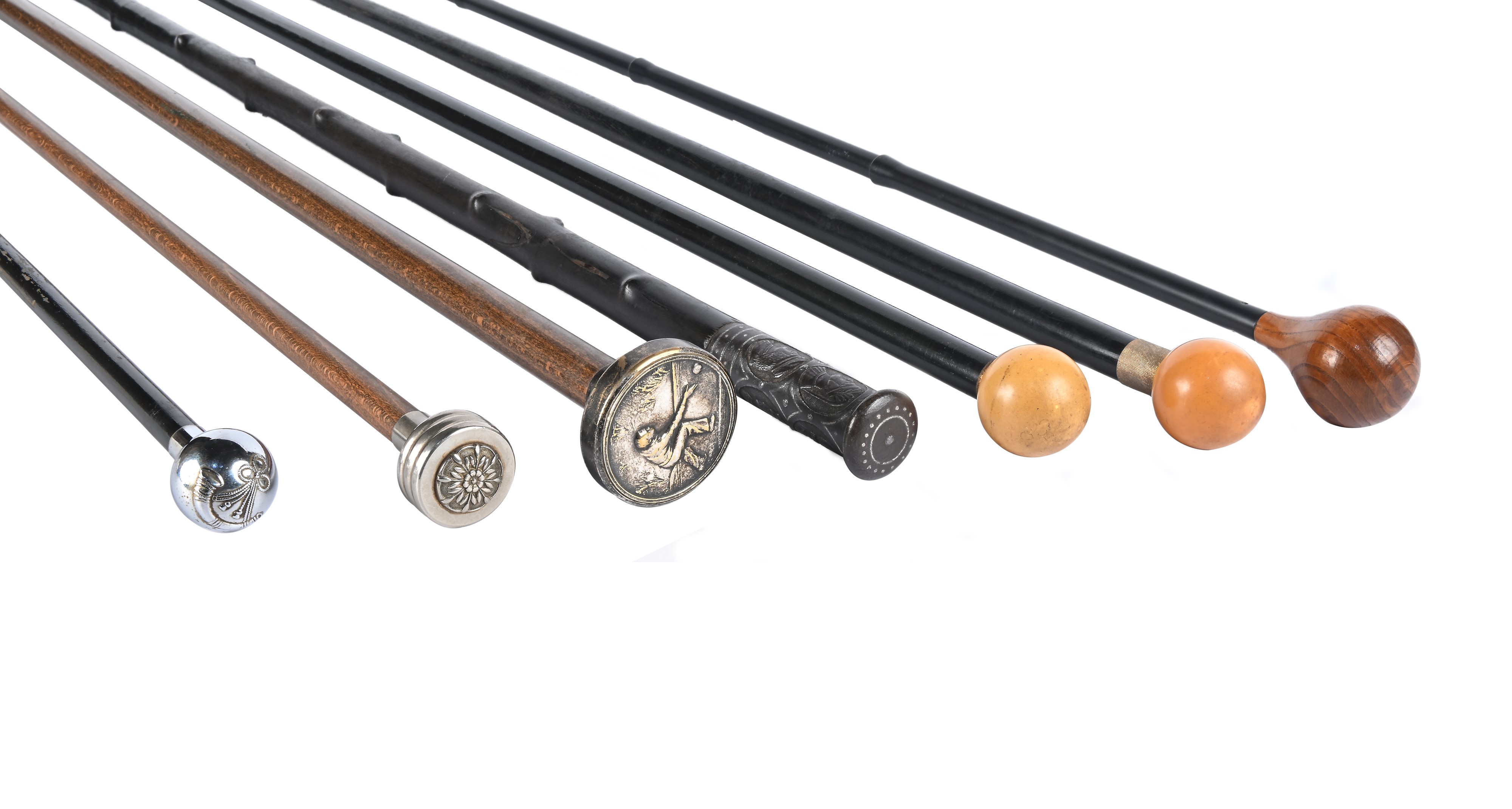 Sette bastoni da passeggio diversi