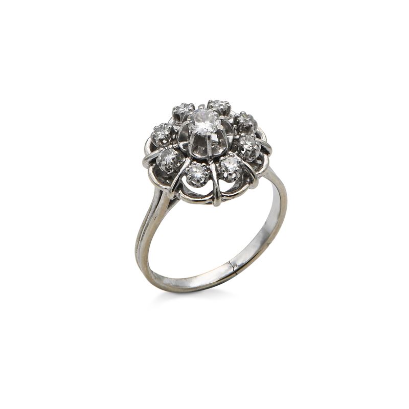 Anello a Fiore in Oro e Brillanti