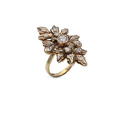 Anello a Marquise in Oro e Brillanti