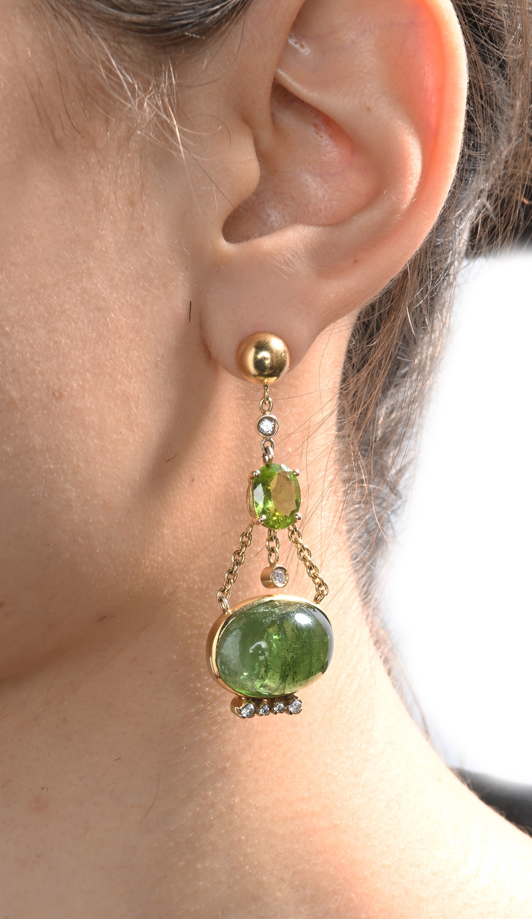 Coppia di Orecchini Pendenti in Oro, Tormaline Verdi, Peridoti e Brillanti