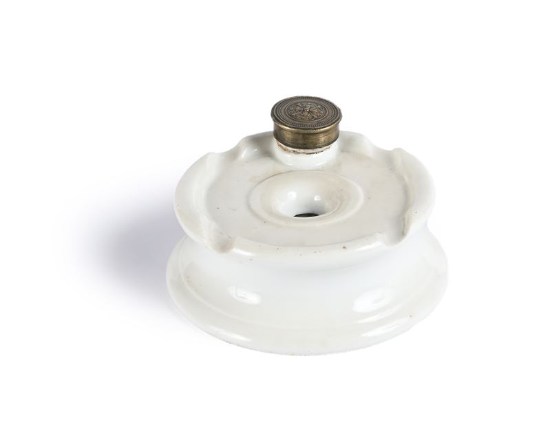 Calamaio circolare in ceramica bianca, Ginori