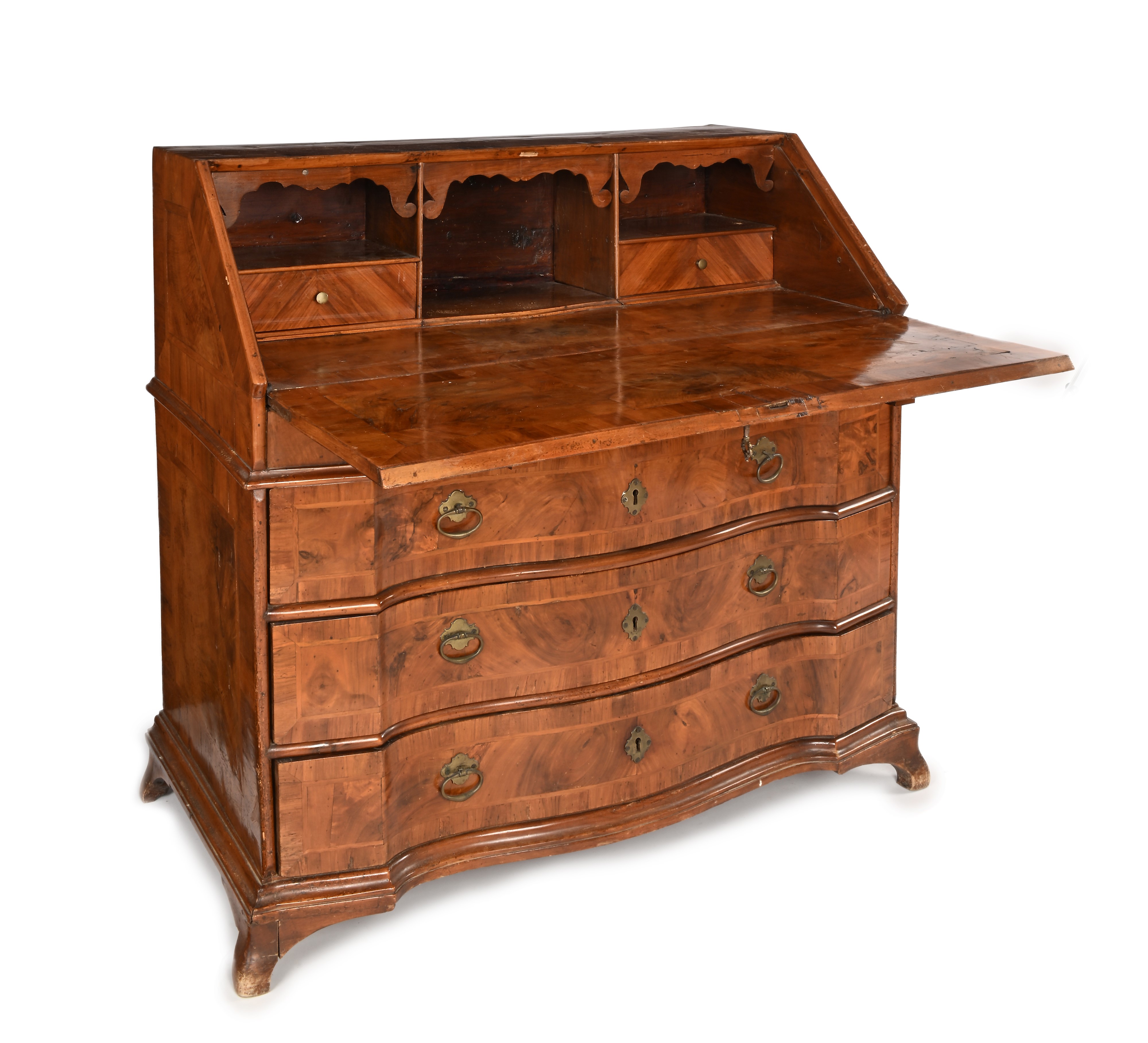 Cassettone a ribalta in noce e radica, Veneto, XVIII secolo