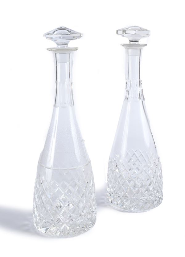 Coppia di bottiglie in cristallo con tappo ottagonale