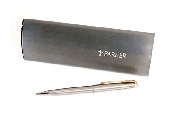 Parker - Portamine in acciaio con particolari dorati