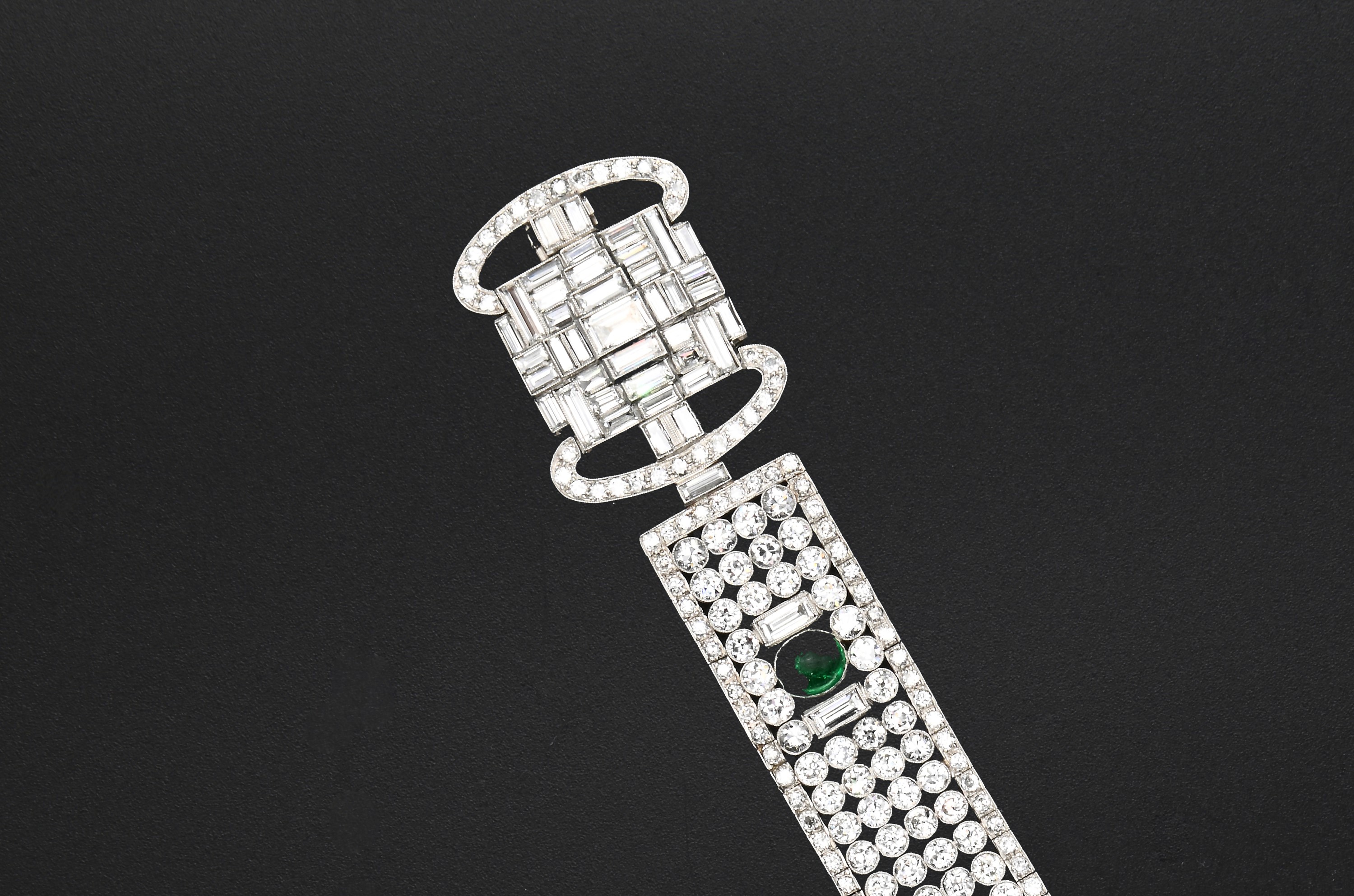 Bracciale Decò in Oro, Platino, Diamanti e Smeraldi