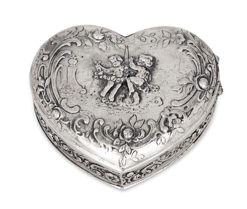 Porta Gioie in Argento a Forma di Cuore, Milano Anni Sessanta