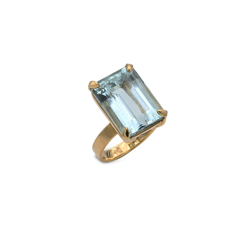 Anello in Oro e Acquamarina