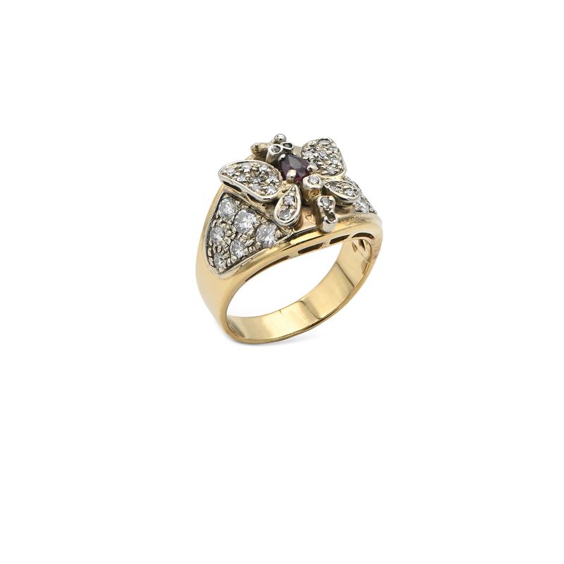Anello in Oro, Brillanti e Rubino