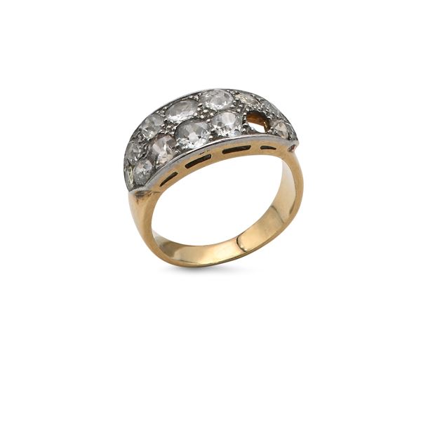 Anello in oro e diamanti