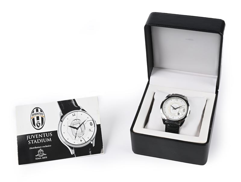Juventus Stadium - Orologio da Polso Automatico da Uomo in Acciaio con Datario e Fondello Schelet...