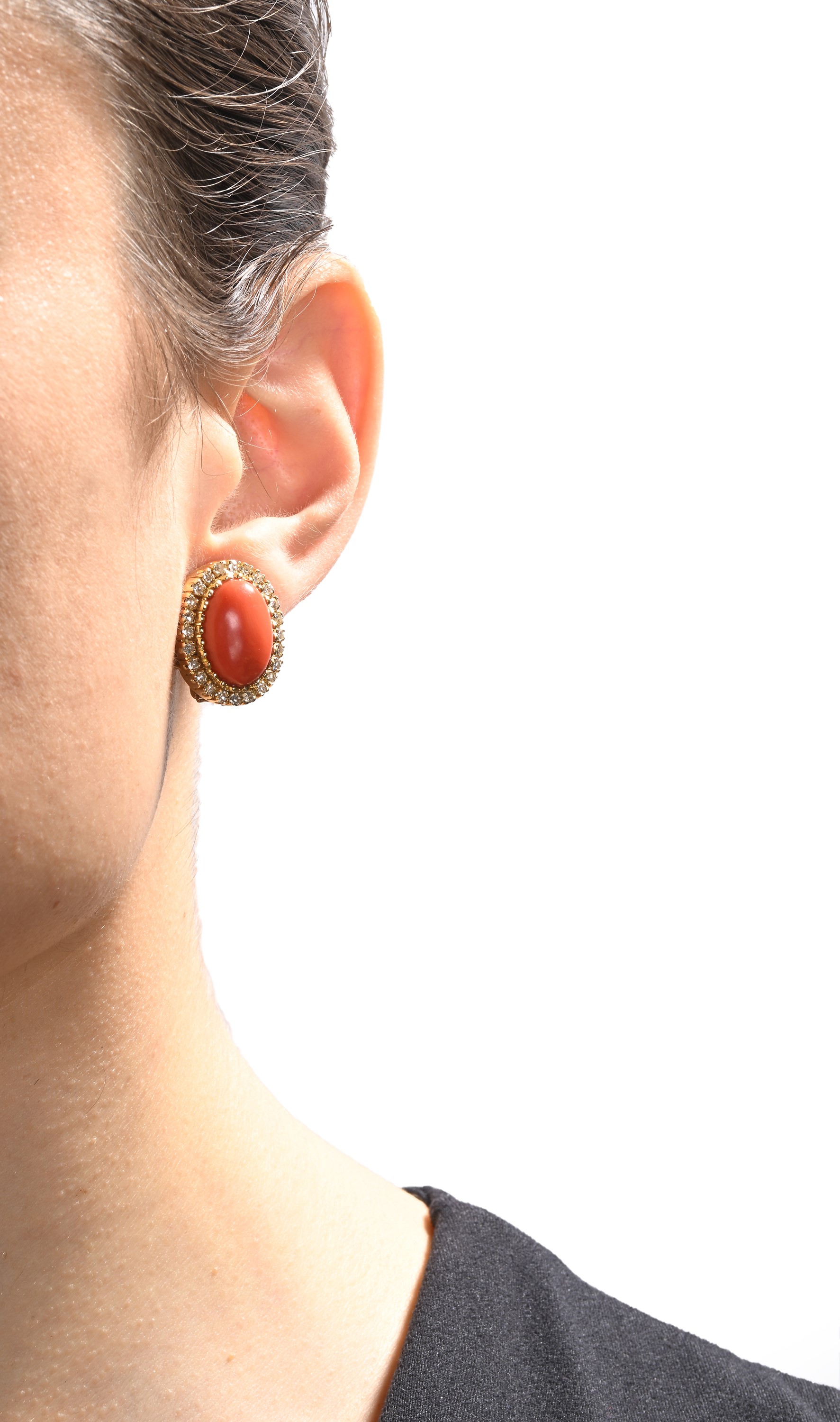 Orecchini in Oro Diamanti e Corallo