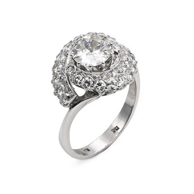 Anello in Oro, Brillante Solitario e Brillanti