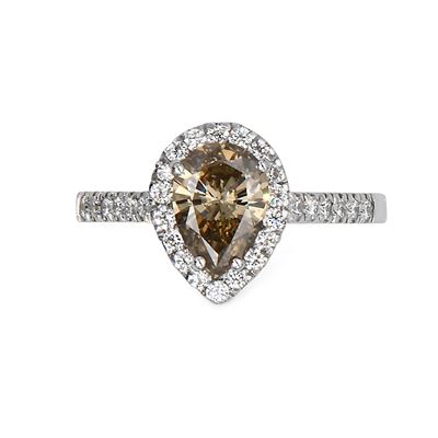 Anello in Oro, Diamante Fancy Color e Brillanti