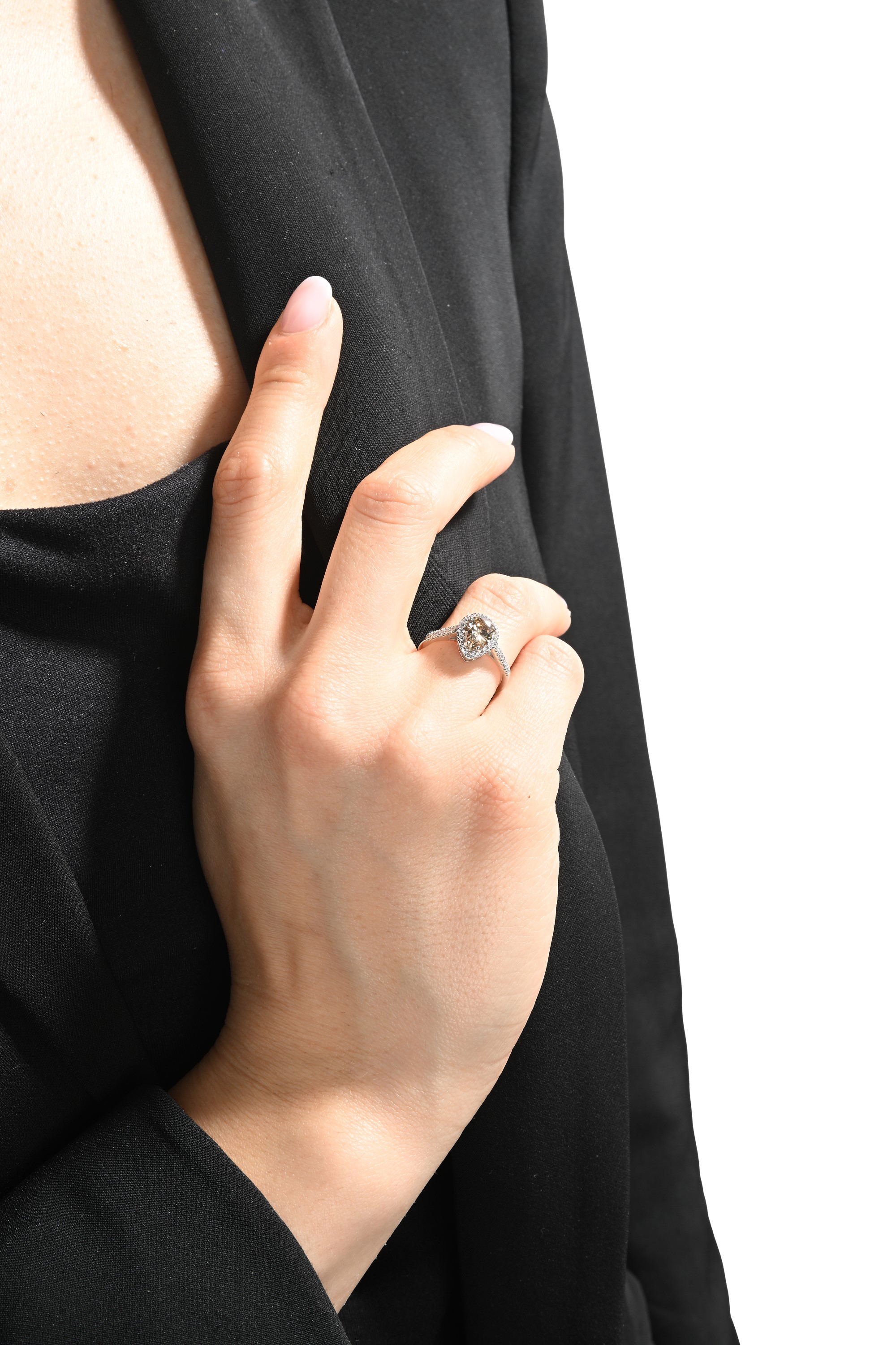 Anello in Oro, Diamante Fancy Color e Brillanti