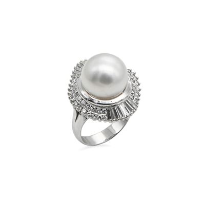 Anello in Oro, Perla South Sea e Brillanti