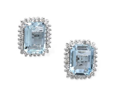 Coppia di Orecchini in Oro, Acquamarine e Brillanti