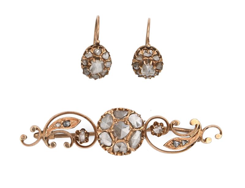 Parure Antica di Spilla e Coppia di Orecchini in Oro e Diamanti