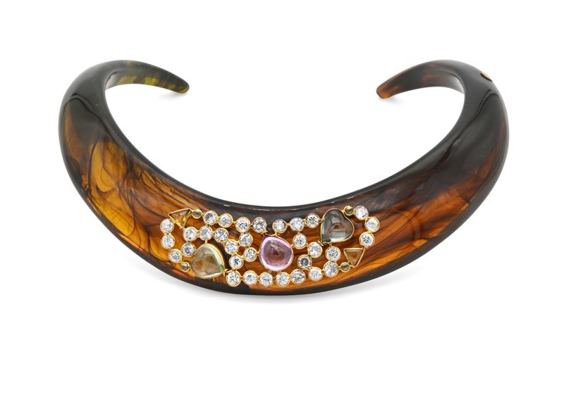Trea, Collier in Bachelite, Oro, Quarzi