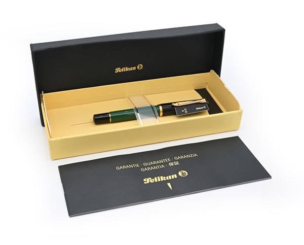 Pelikan M150 - Penna stilografica in vernice verde e nera
