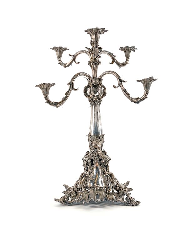 Grande candelabro in argento sterling a sette luci, Londra 1837, argentiere Robert Garrard 