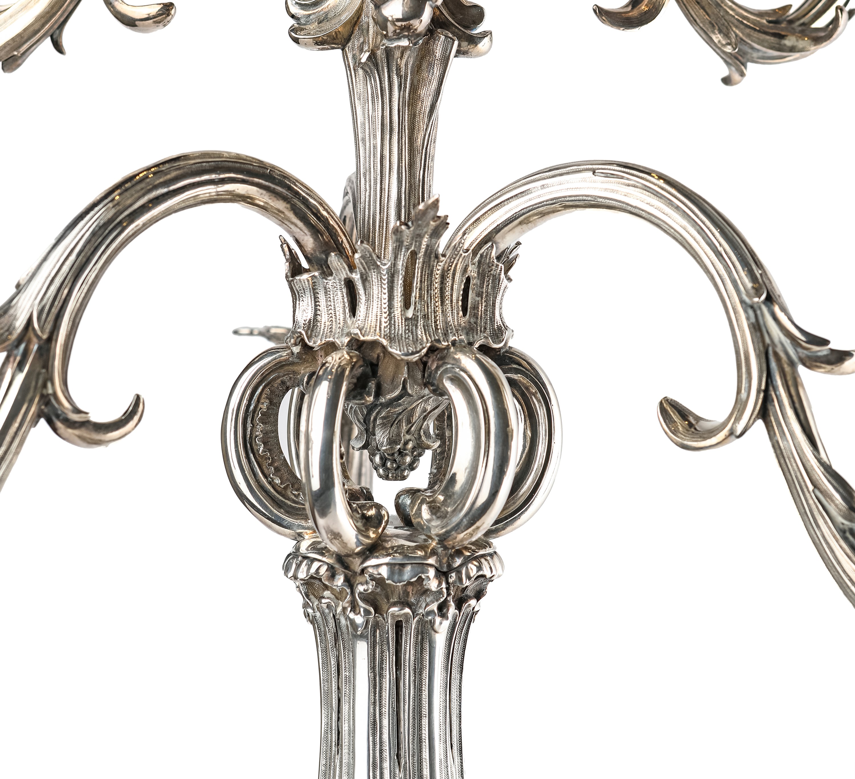 Grande Candelabro in Argento Sterling a Sette Luci, Londra 1837, Argentiere Robert Garrard