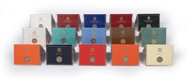 15 monete da 2 Euro Fdc Città del Vaticano: 2004, 2005, 2007-2017