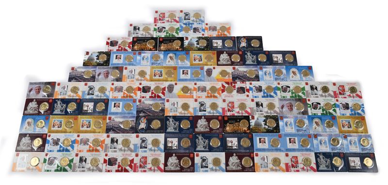 Lotto 78 Coin Cards con 50 Cts Fdc 2010-2017 Città del Vaticano con e Senza Francobollo (n° 1-8)