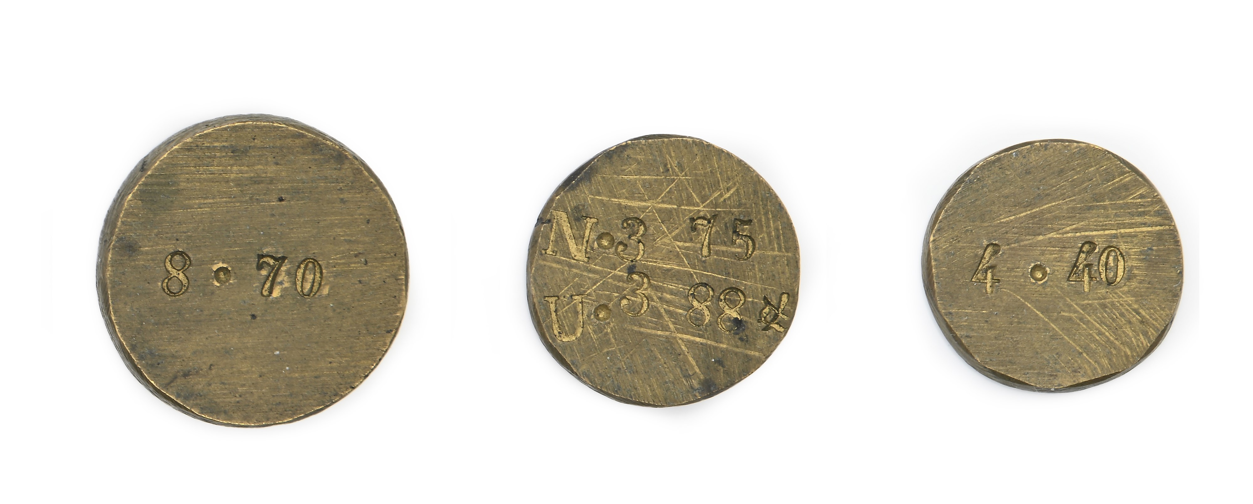 XIX secolo, Tre pesi monetali in bronzo con stemmi: Zecchino di Roma; Luigi di Francia; Mezza di ...