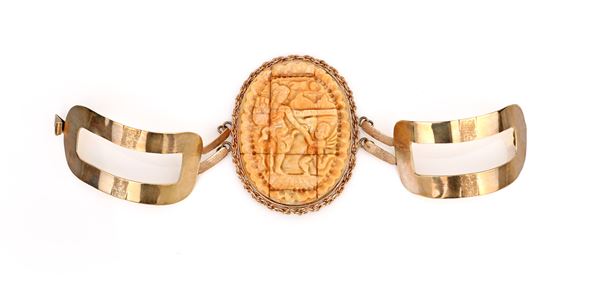 Bracciale in oro e corallo  - Asta Gioielli e Coralli - Casa d'Aste Arcadia