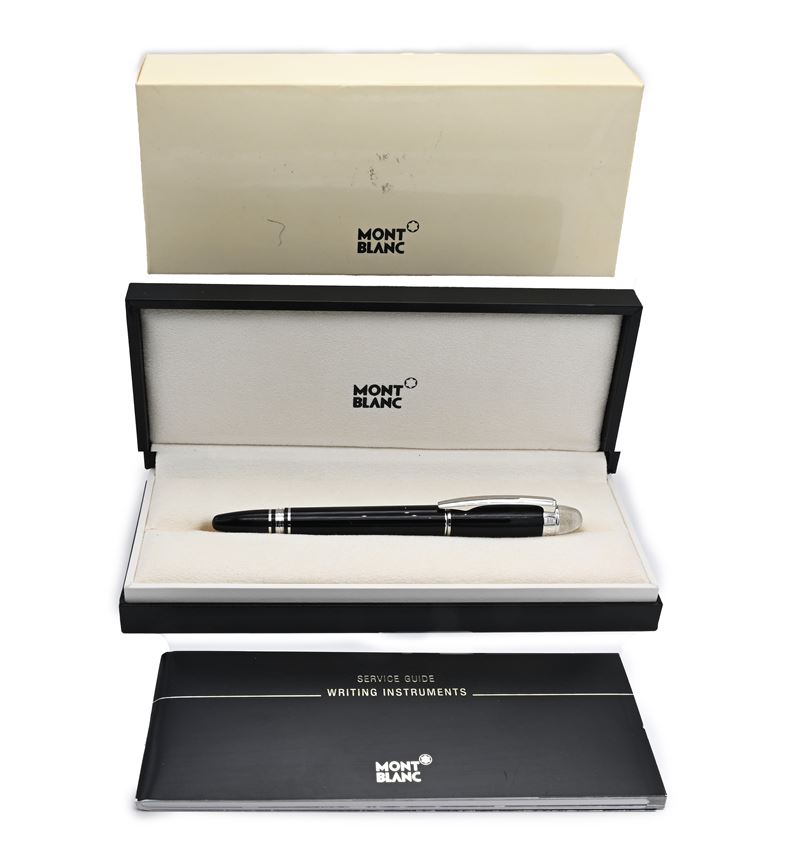 Montblanc Starwalker - Roller in Resina Nera con Particolari Finitura in Rodio
