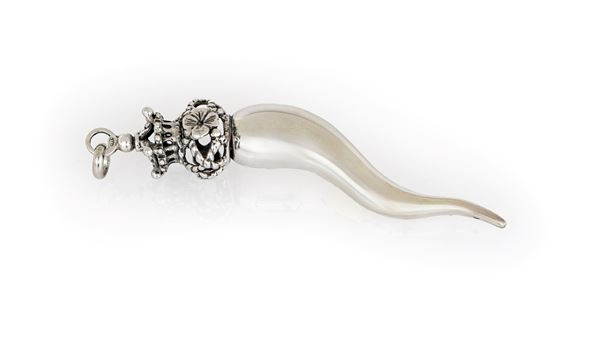 Corno portafortuna ad uso pendente