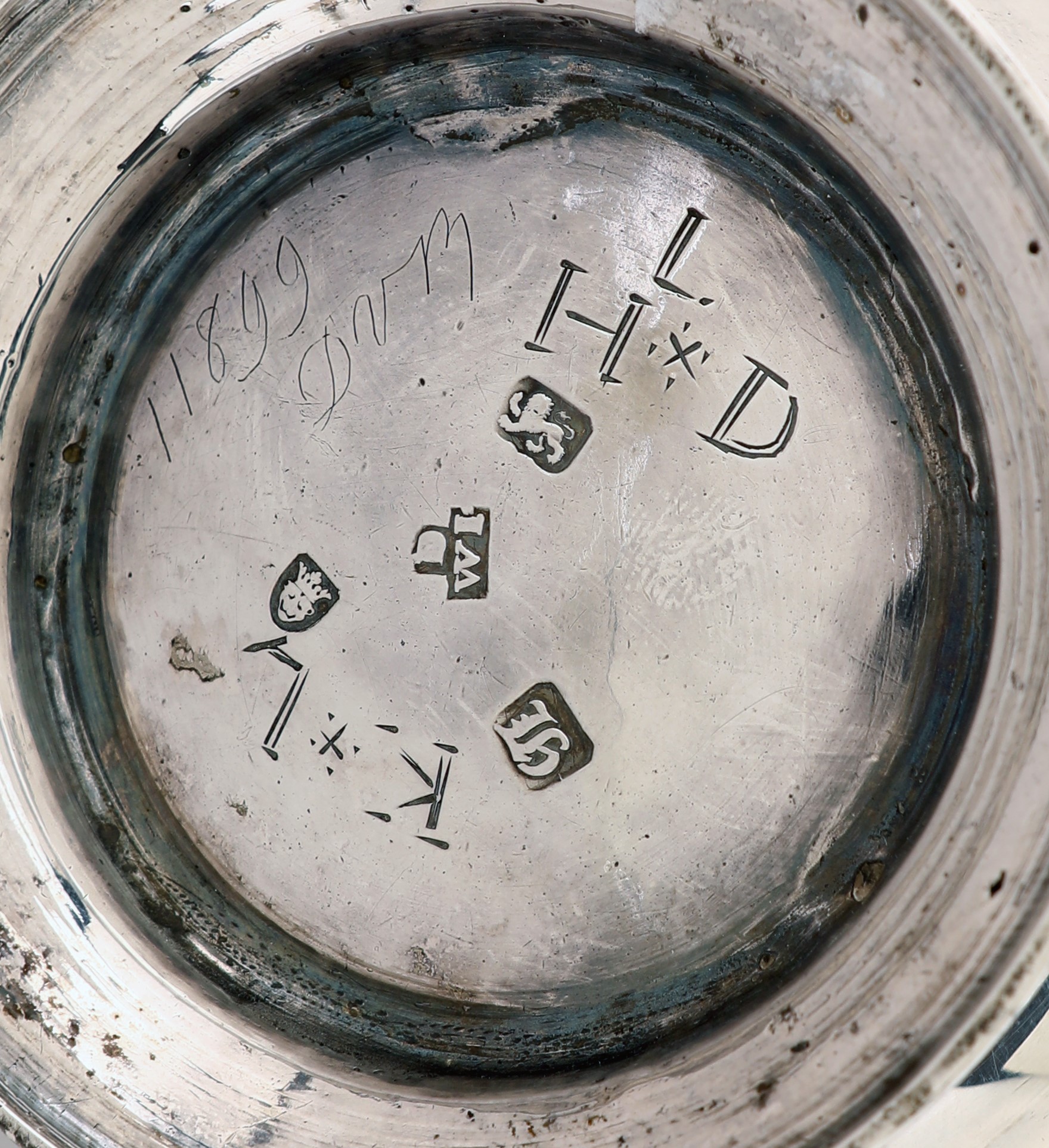Piccolo Boccale con Fiori Sbalzati, Londra Giorgio III, 1763