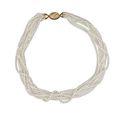 Collana con Sette Fili di Perle Coltivate