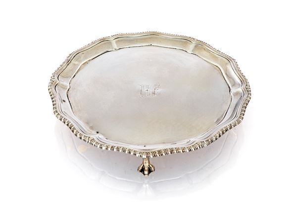 Piccolo salver Giorgio III, Londra 1818, argentieri Joseph Cradock & William Reid