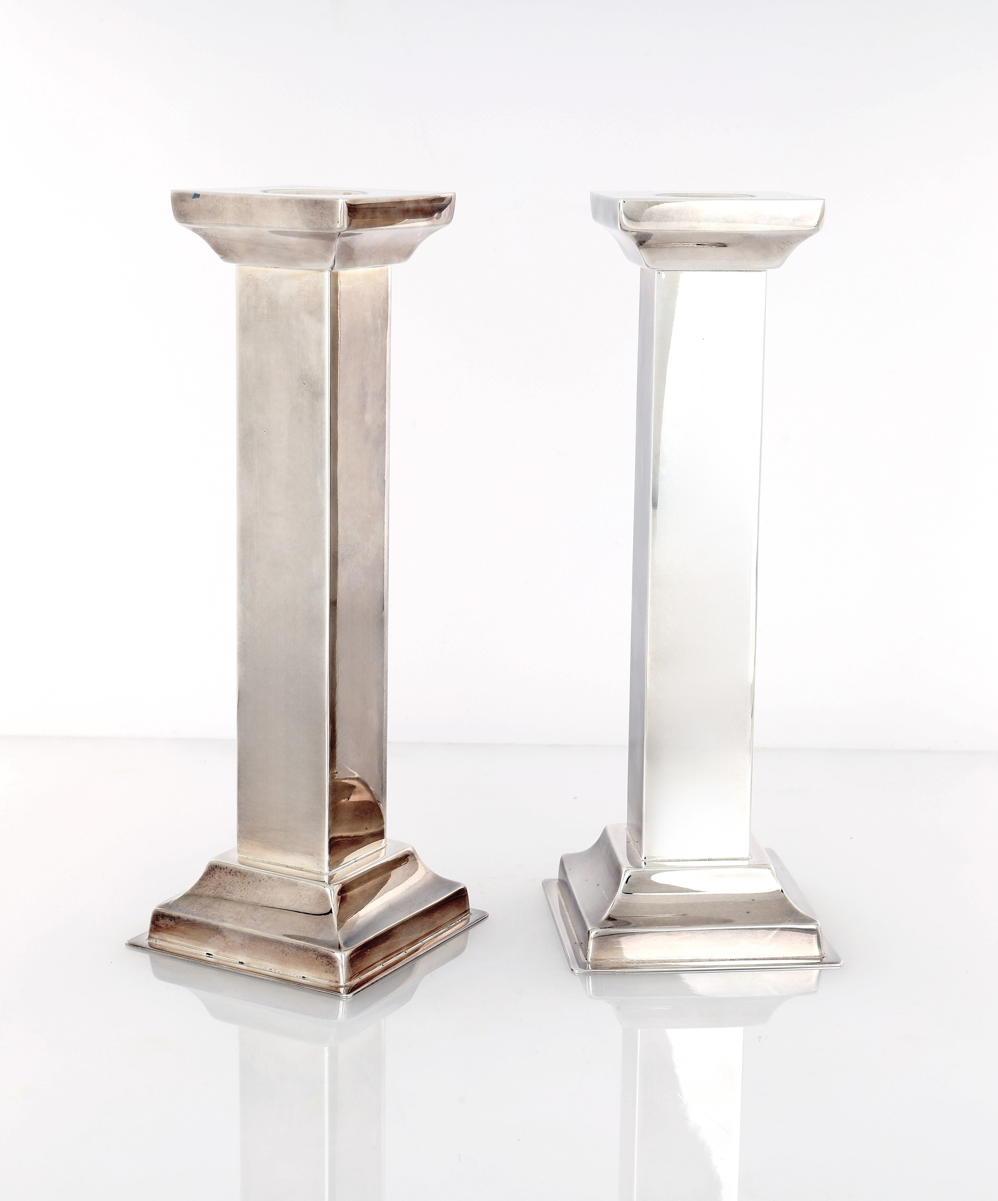 Coppia di Candelieri in Argento Massiccio 925/000