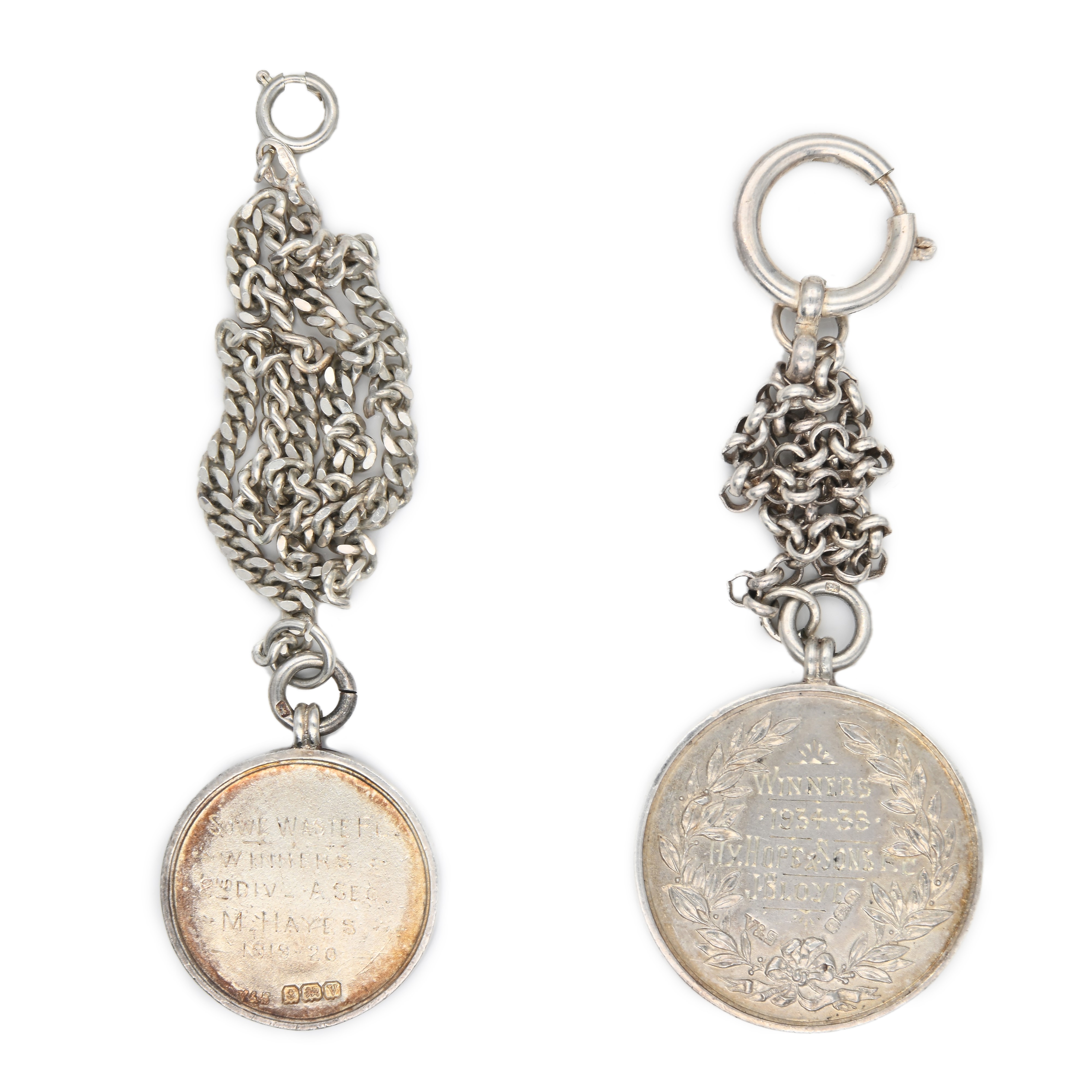 Lotto di 2 Medaglie Sportive Inglesi con Anello di Sospensione Originale in Argento 925/000 e Sma...