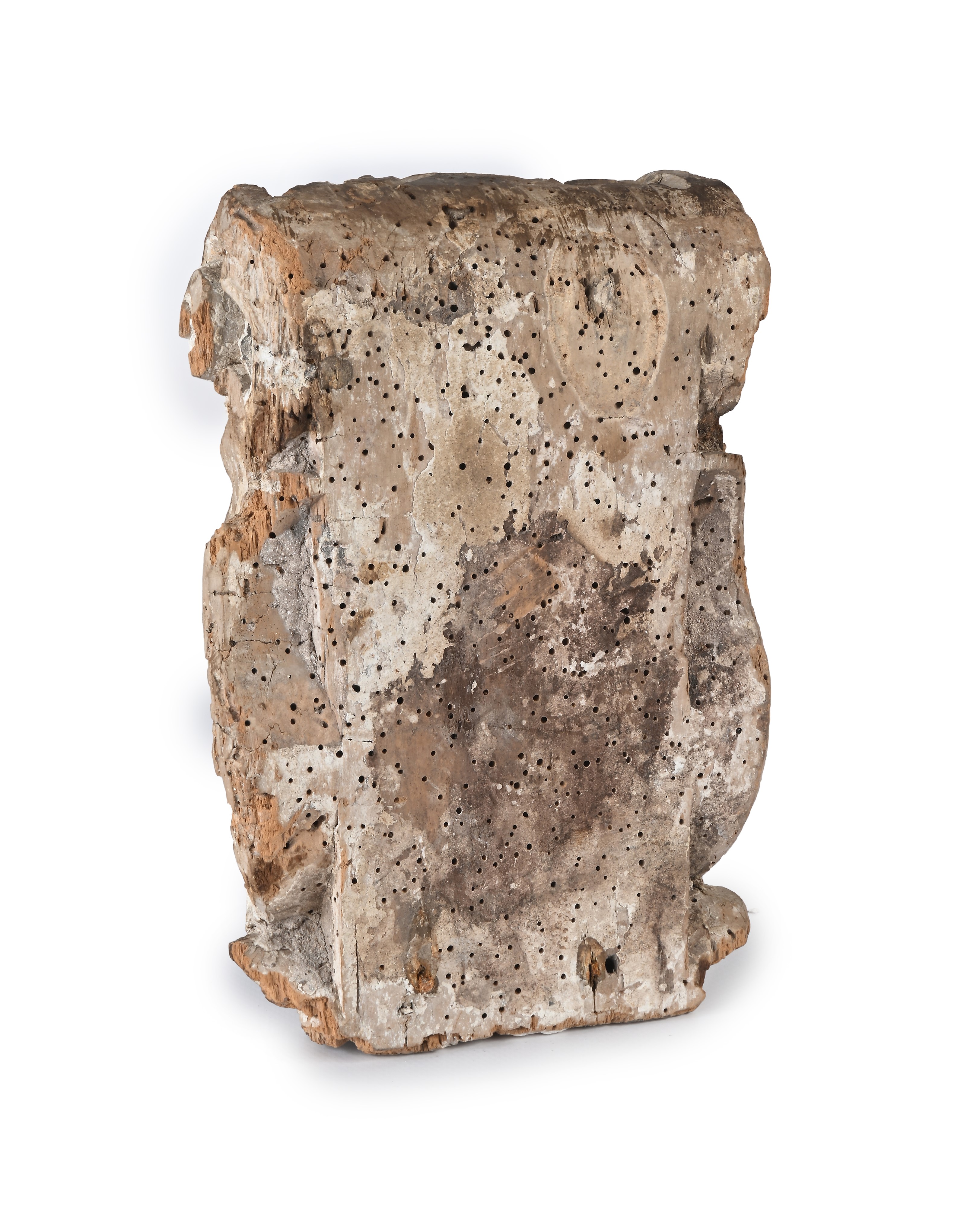 Antico mascherone in legno intagliato