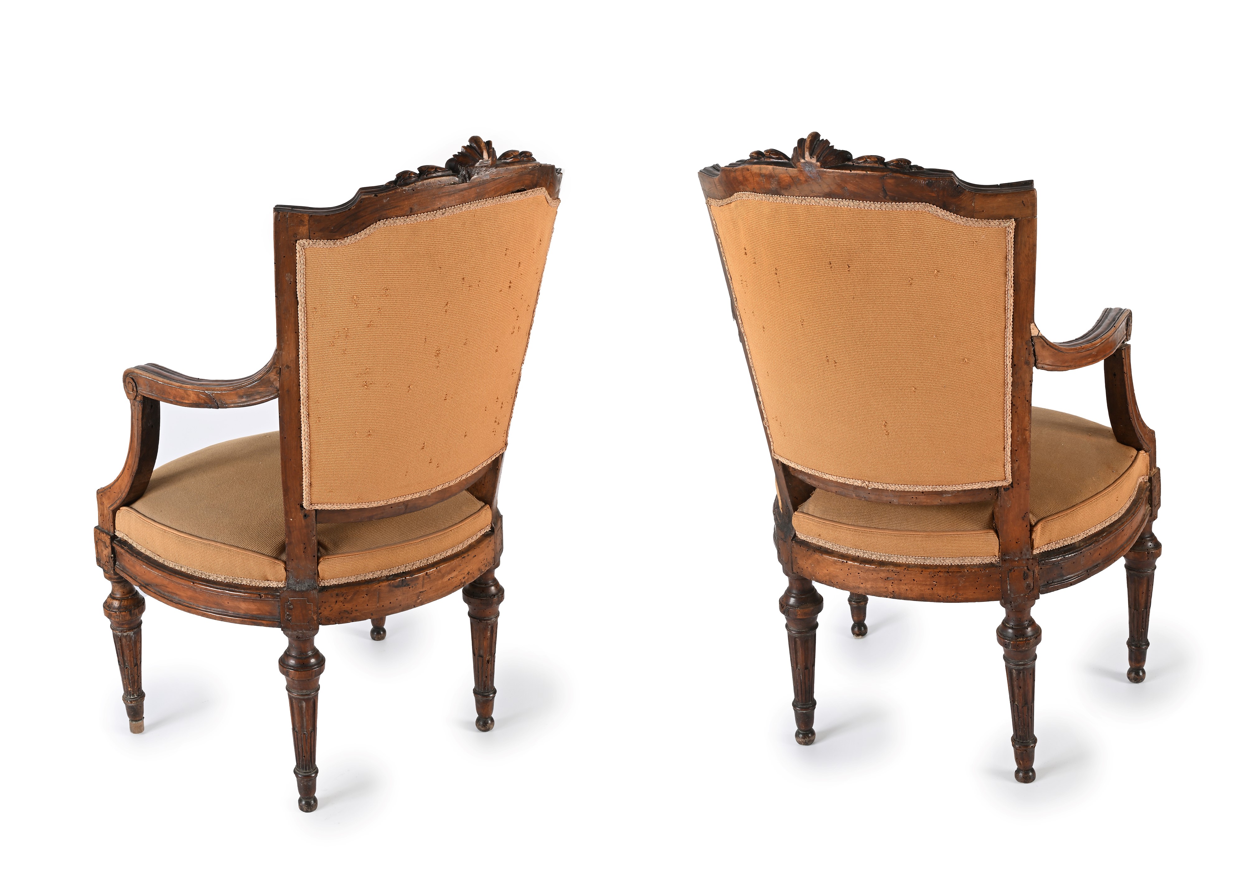 Coppia di poltrone Luigi XVI in noce, Liguria, fine del XVIII secolo