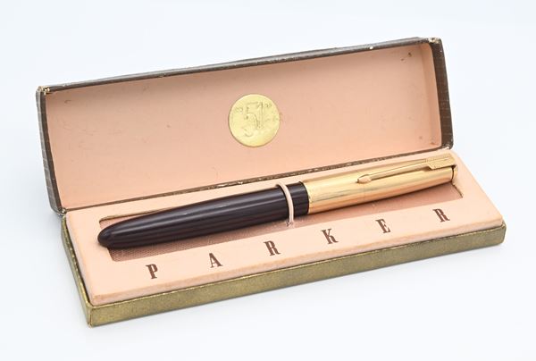 Parker 51 - Penna stilografica vintage in vernice marrone con cappuccio in metallo placcato in oro rosso 12kt