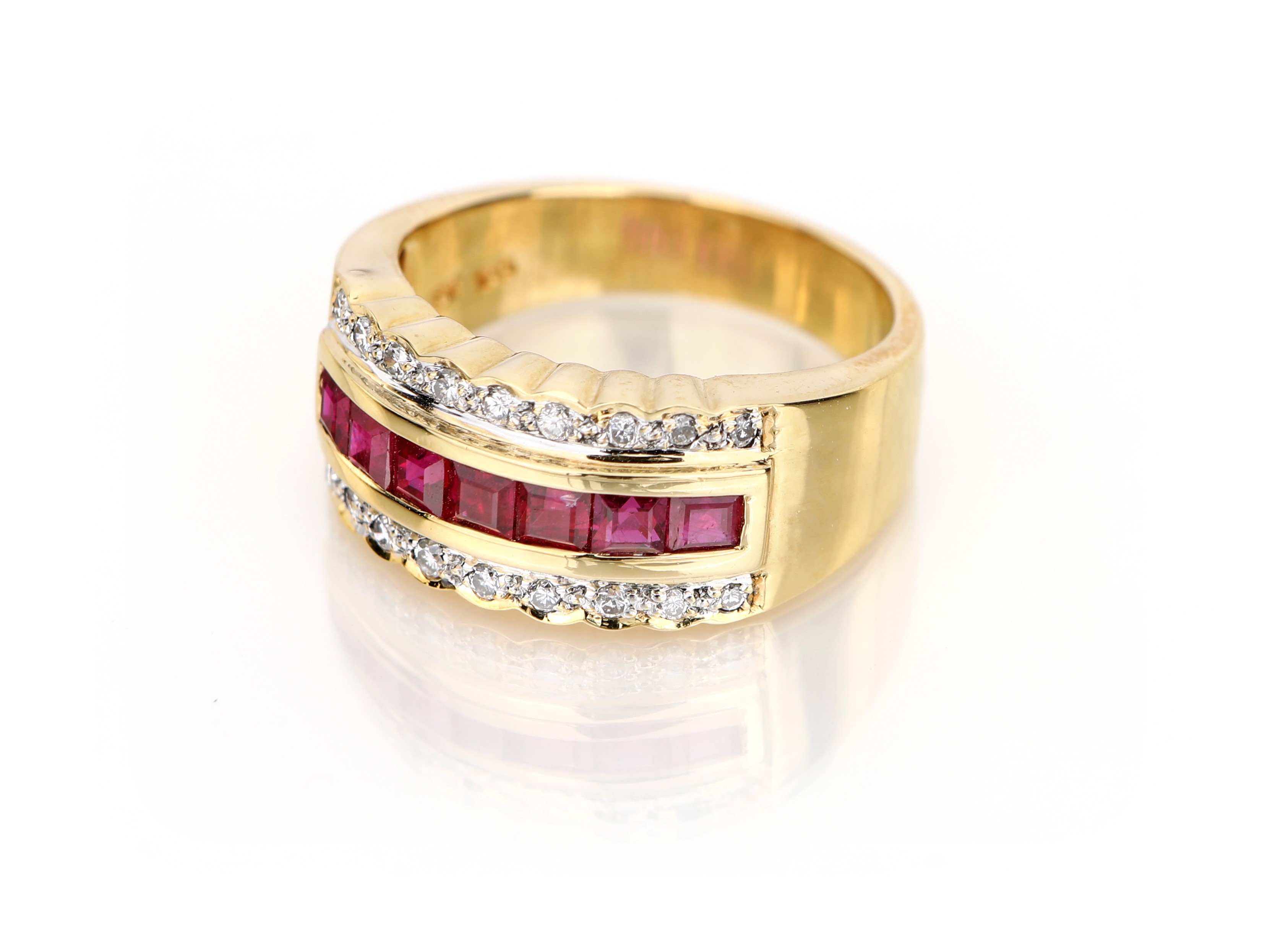 Anello a Fascia in Oro, Brillanti e Rubini