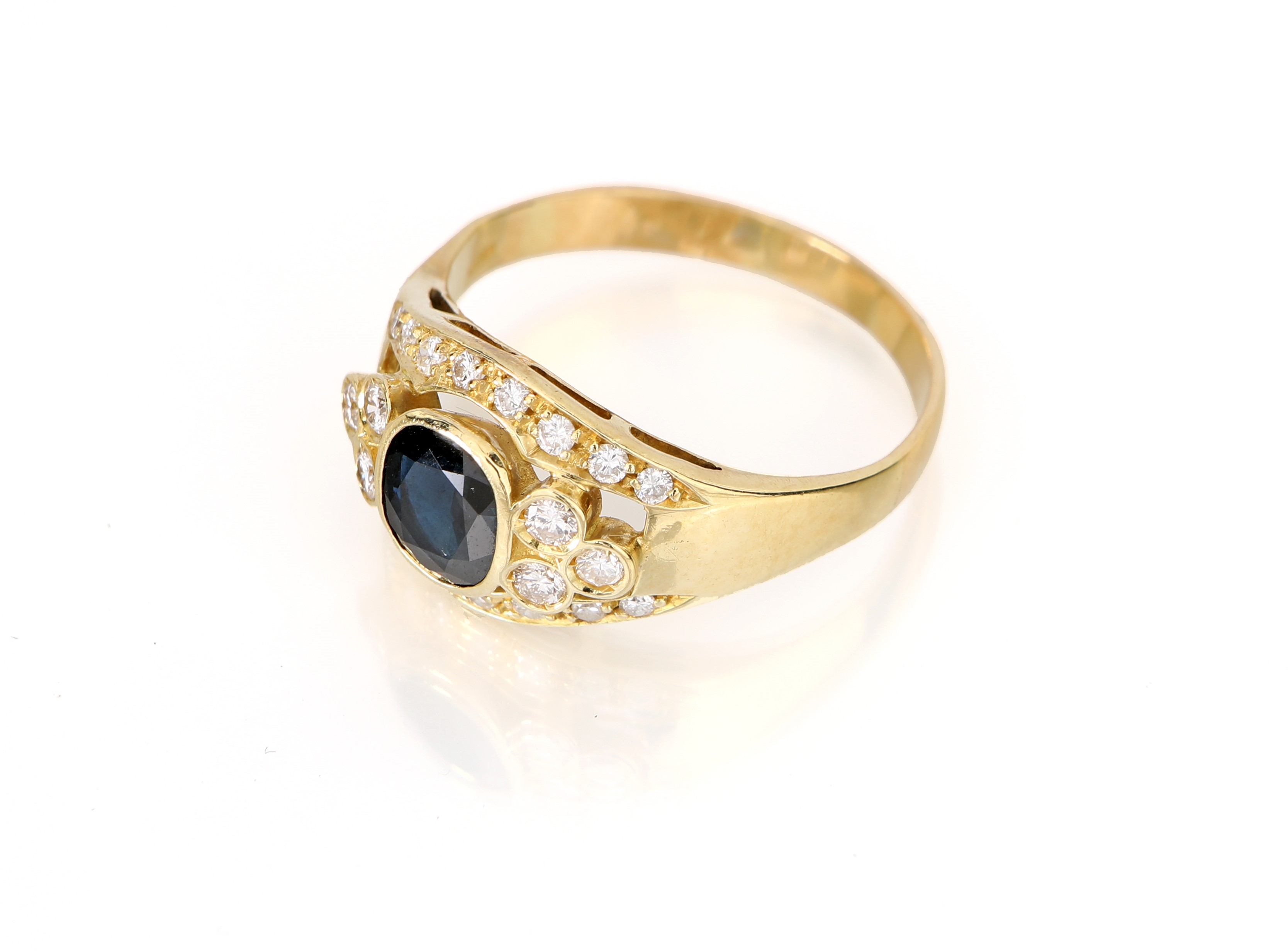 Anello in Oro Brillanti e Zaffiro