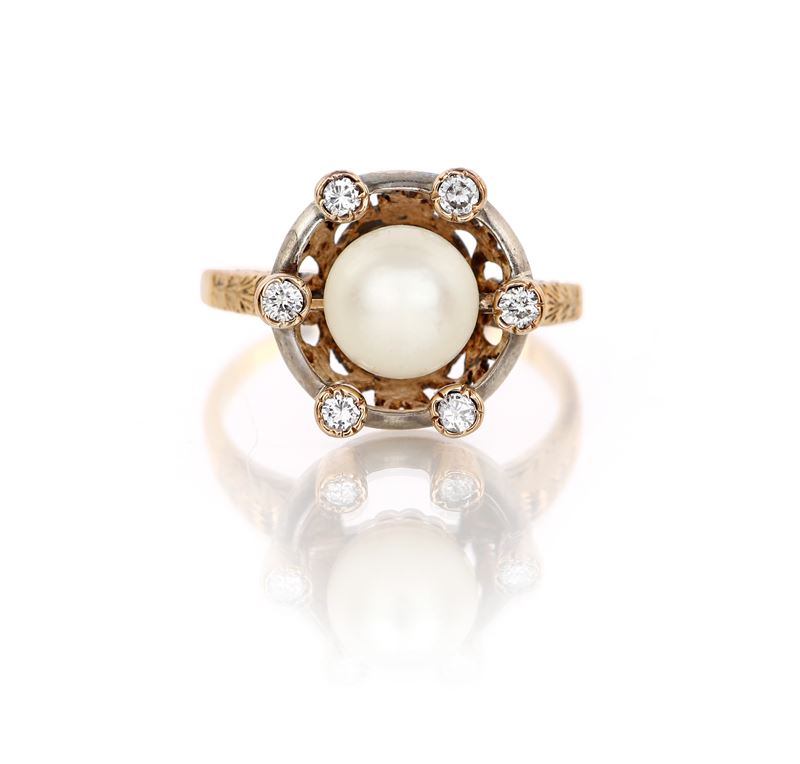 Anello Antico in Oro e Perla