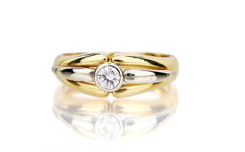 Anello in Oro e Brillante Solitario