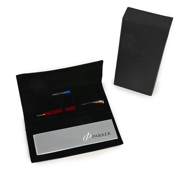 Parker Sonnet N.III - Penna a sfera in metallo placcato oro e lacca rossa 