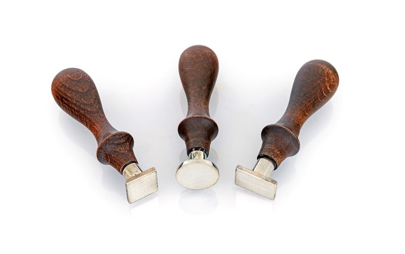 Tre Sigilli in Legno con Matrici in Argento 925/000 di Diversa Forma