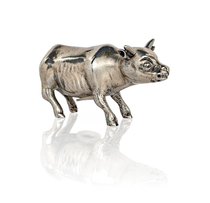 Piccola Saliera da Tavola a Forma di Mucca