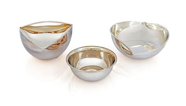 Tre ciotoline diverse